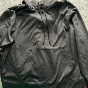 Men’s under Armour hoodie